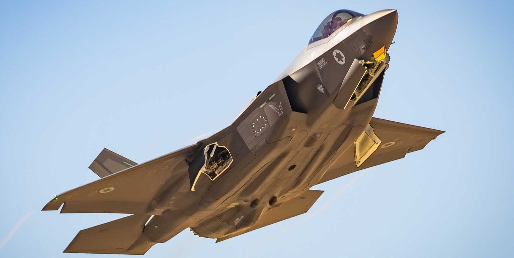 9月17日，美国国务院正式批准向沙特阿拉伯出售48架F-35A隐身战机，整套军售