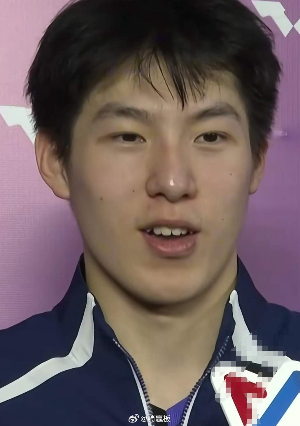 笑不活了，温瑞博，暂停时说紧张，采访时说自己此时不搏何时搏。哈哈哈，赢下比赛，看