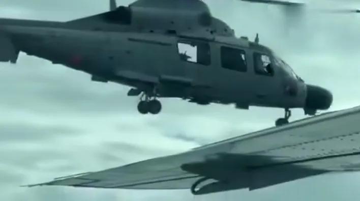 我直升机在黄岩岛“骑”上了菲律宾巡逻机，真的是贴脸驱赶了，菲律宾最近又开始横跳了