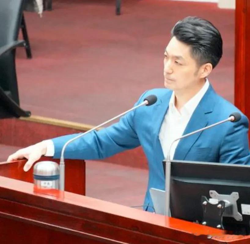 民进党台北市长参选人沈伯洋今天表示，赖清德说要普发现金1万，但台北市长蒋万安说要