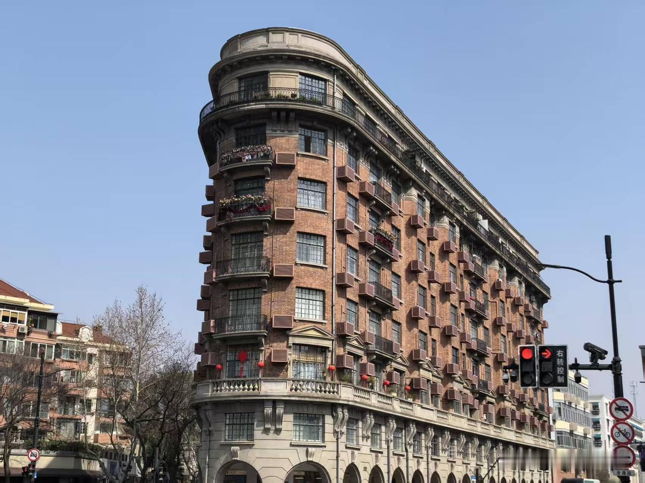 上海行结束！今天回济南了！说句实话，旅游就是累！不去还想去，去了也没啥意思！这就