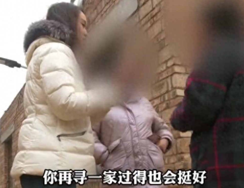 河南三门峡，女子两次婚姻失败，后经媒人介绍与39岁男友相恋。女子意外怀孕后，男友