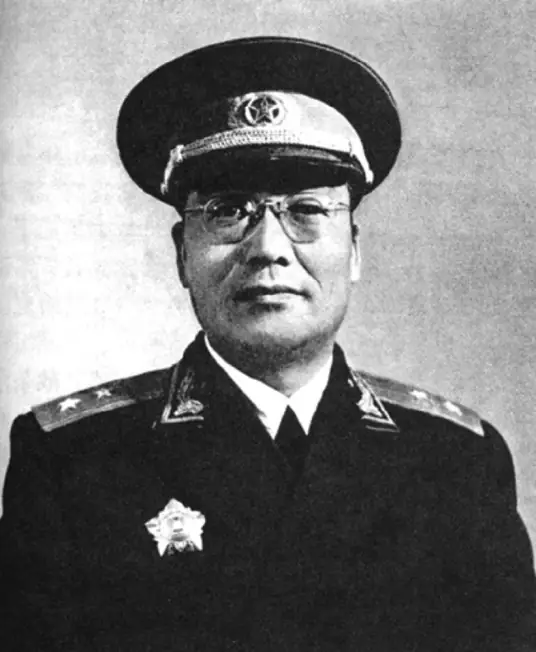 1960年，在看到第二批特赦人员名单之后，周总理却皱眉说“务必在名单中加入李仙洲