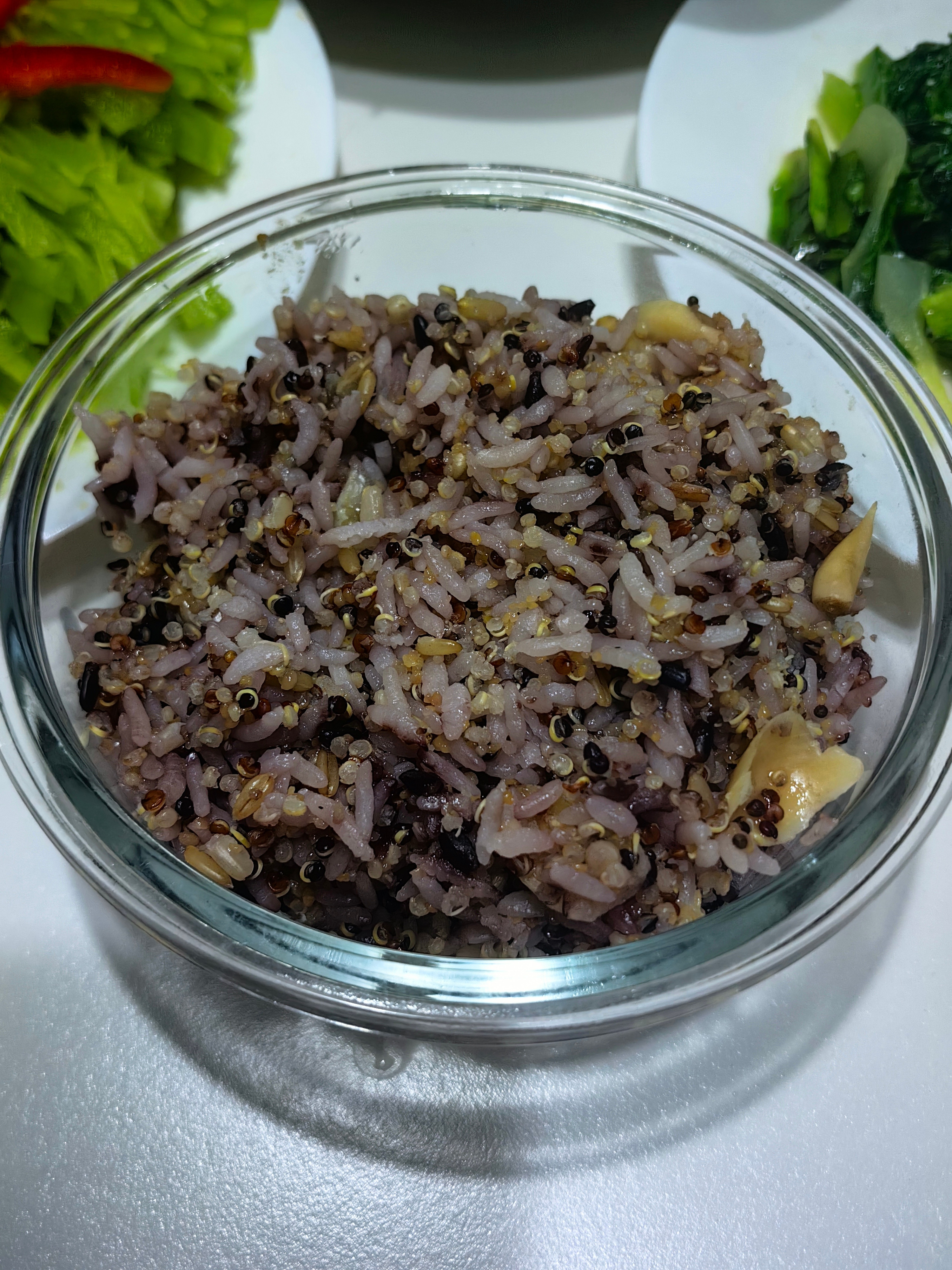 晚餐主食没有选择，几乎天天都是这种堪称黑暗料理的杂粮饭。成都·江安花园