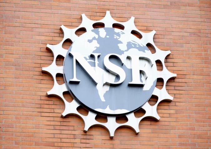 美国突然解散国家科学委员会当地时间4月27日，央视记者获悉，特朗普政府已解散