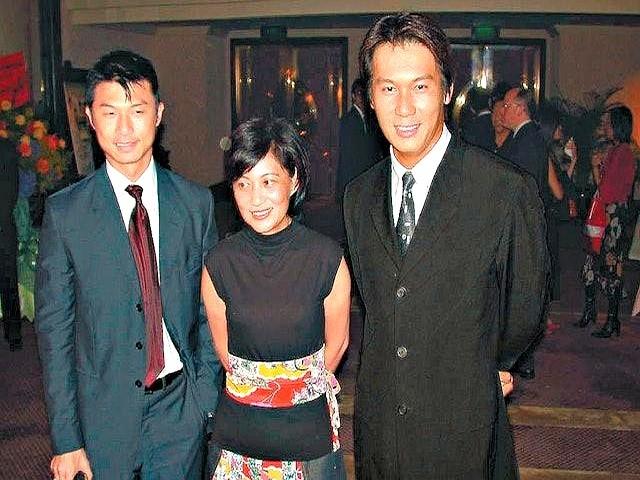 “软饭王”三个字，能把爱情直接压垮。甄志强走了，59岁，旧事又被翻出来。