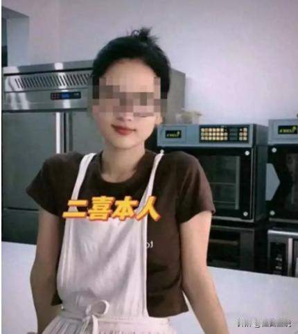 2025年9月江苏，一位33岁老板娘，坐拥丈夫全款兜底的事业和安稳家庭，出轨店内