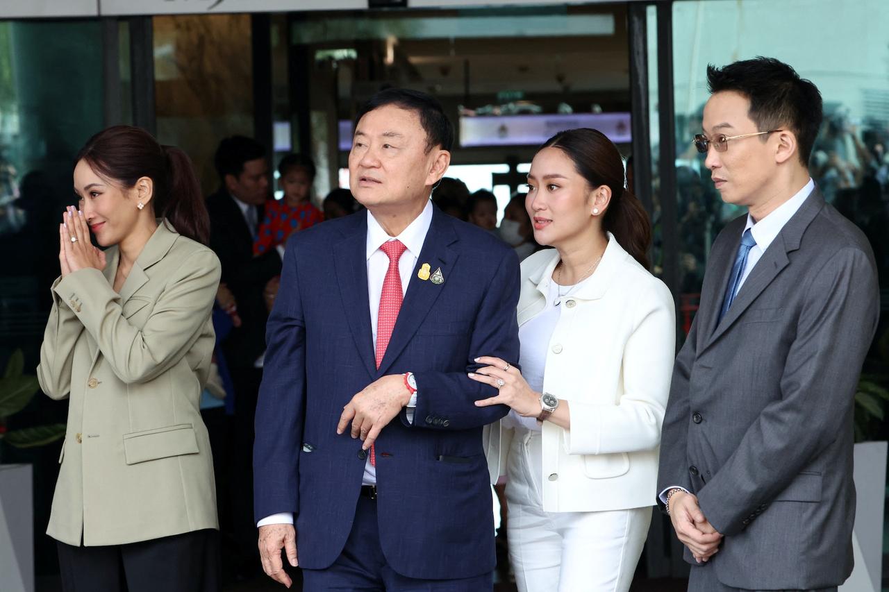 他信获王室全面特赦，泰国政坛迎来变局，中泰合作现新契机 76岁的他信拿到全额