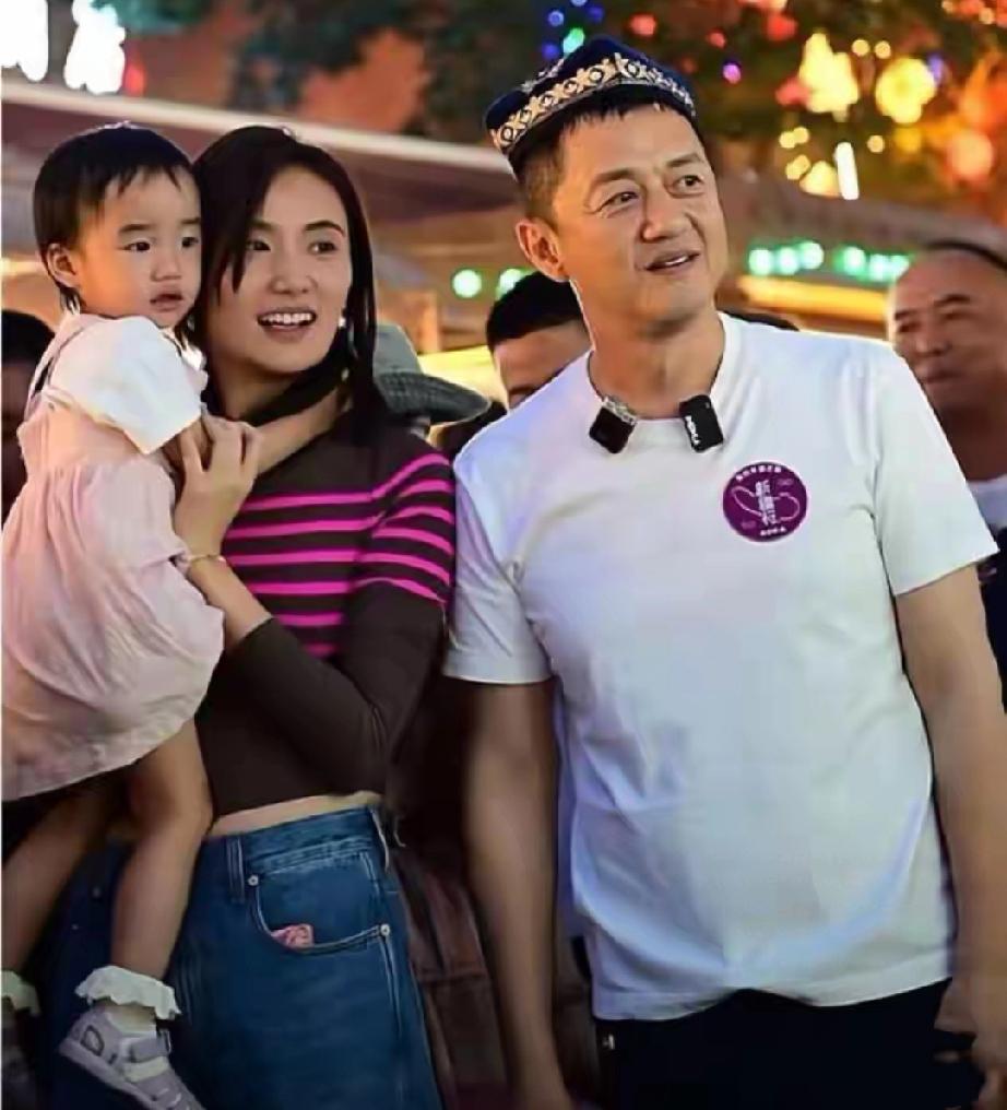 海哈金喜带女儿赴云南，与李亚鹏民宿团聚，离婚后依旧亲如一家2月22日