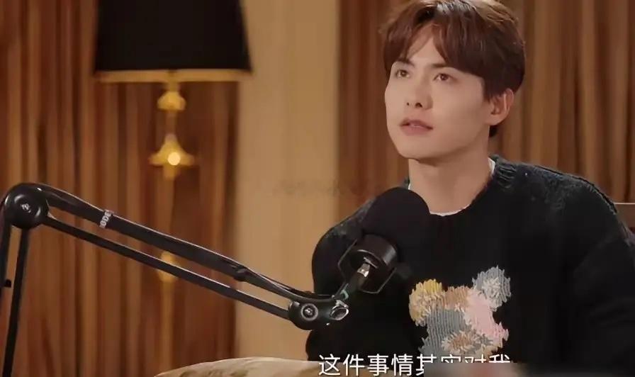 马天宇回应李明德大闹三人行风波马天宇时隔1年回应曾被指拍戏迟到，句句不提李明德，