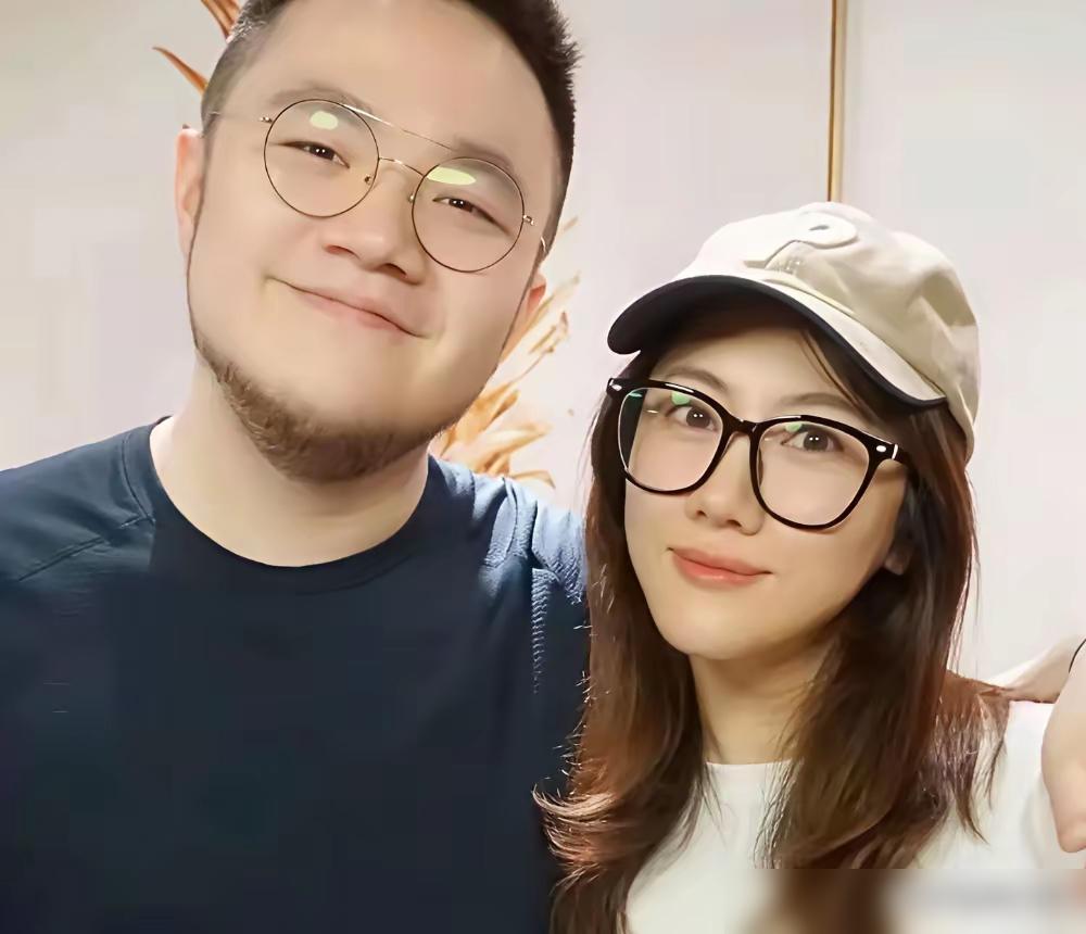 巴图娶的“小透明”老婆王博谷，直播带货半年狂揽3600万，这数字把多少明星脸都甩