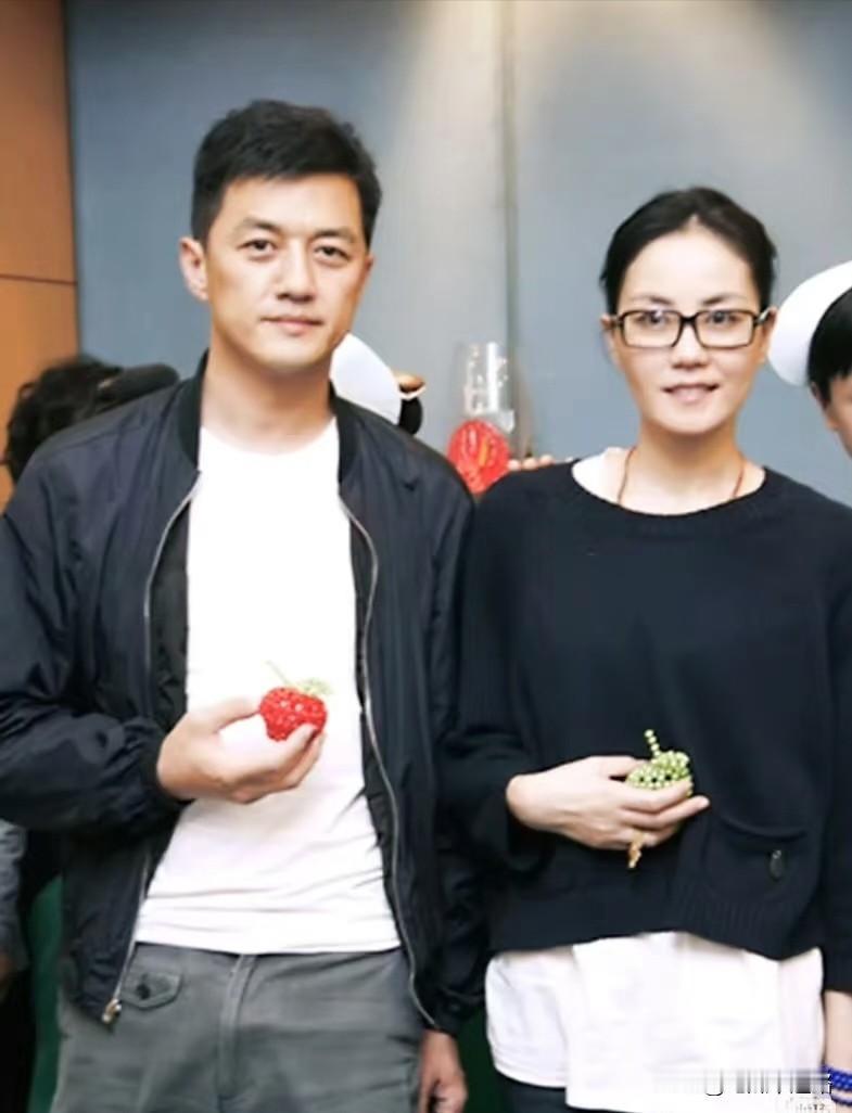 发现个关于李亚鹏的玄学！但凡和他分开的人，最后都会夸他有担当、有责任心，演艺