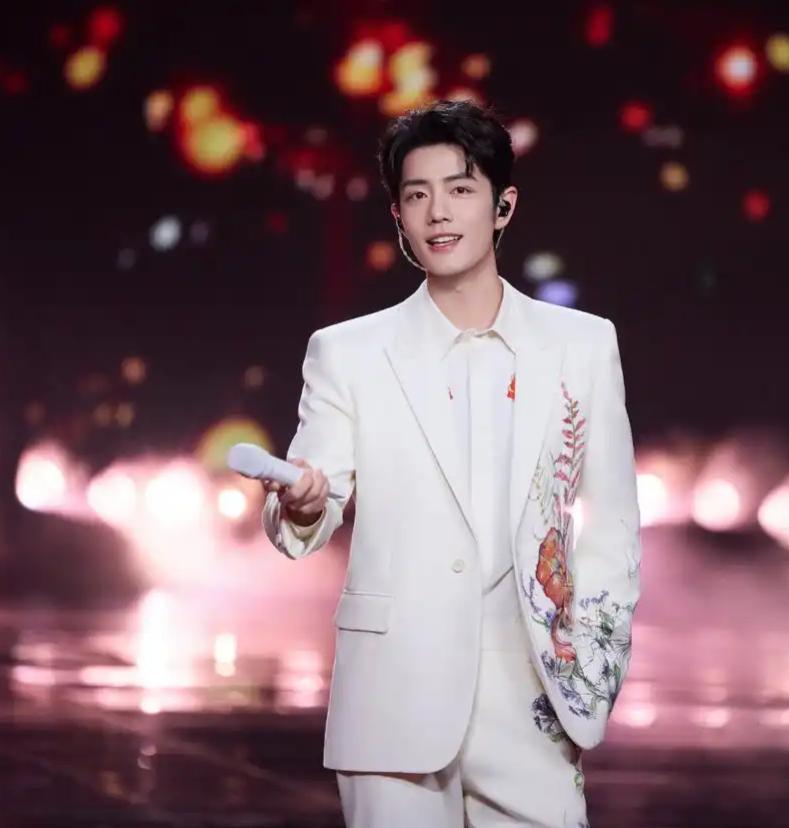 据央视新闻消息，“CCTV电视剧多部大剧官宣”其中包括：01肖战领衔主演的《小