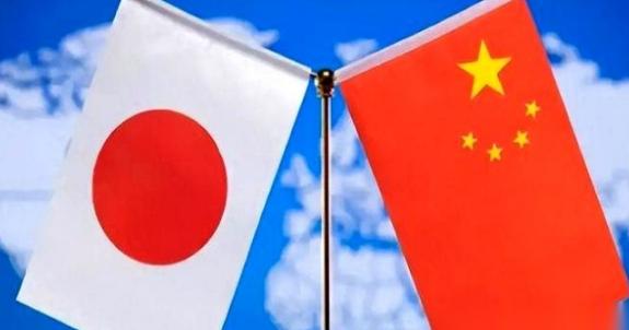 中日对峙不断加码，别看日本政府怎么狂妄发话，但有一个问题似乎一直都摆在日本面前，