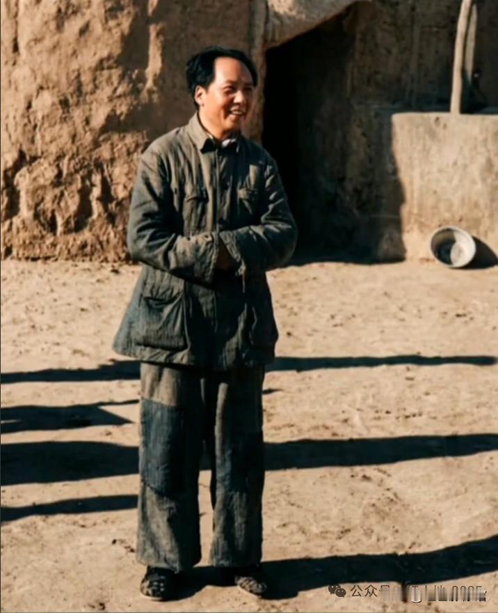 特别喜欢毛主席这张艰苦岁月时期经典照片