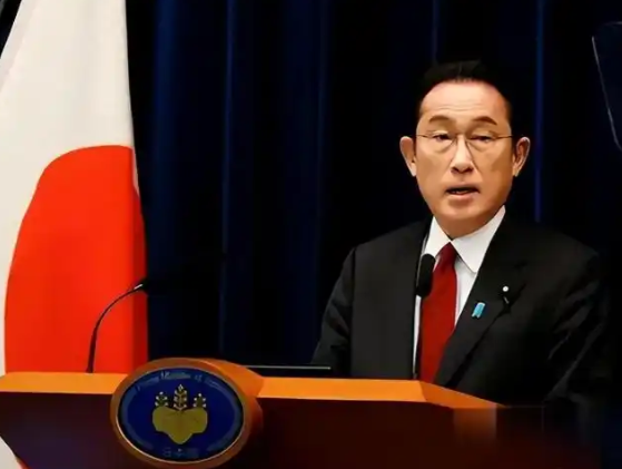 日本退役少将山本一郎近日在接受《朝日新闻》专访时抛出一则震撼性预言：中日两国在东