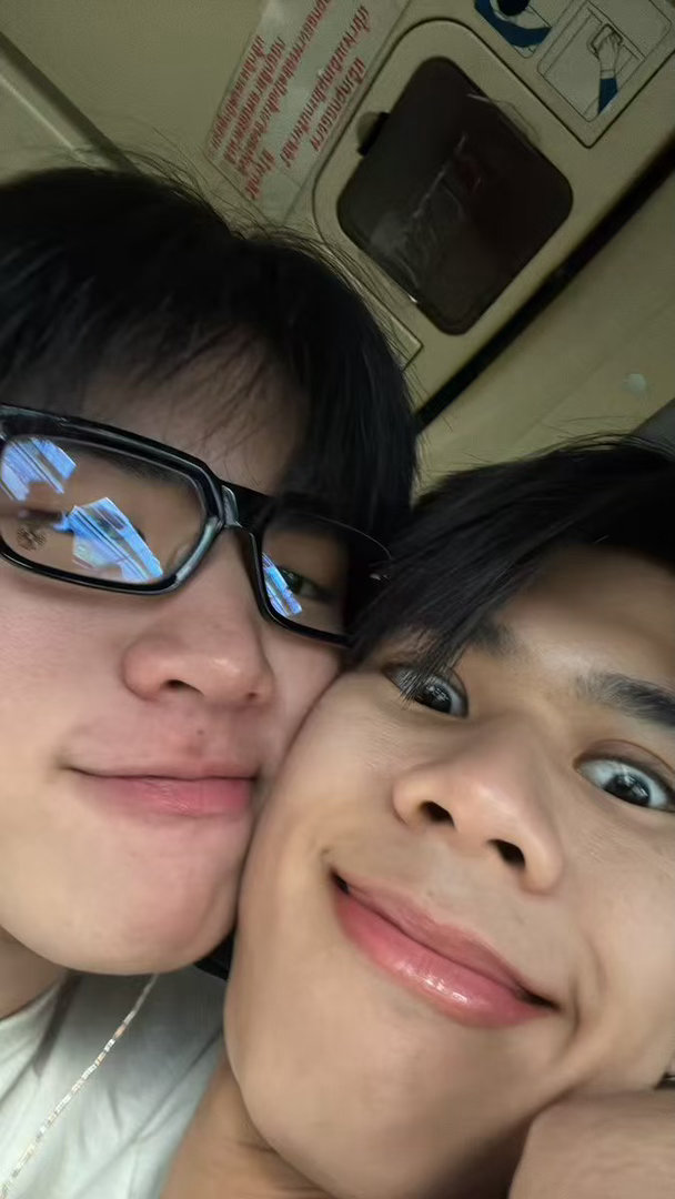 卧槽你给我滚啊