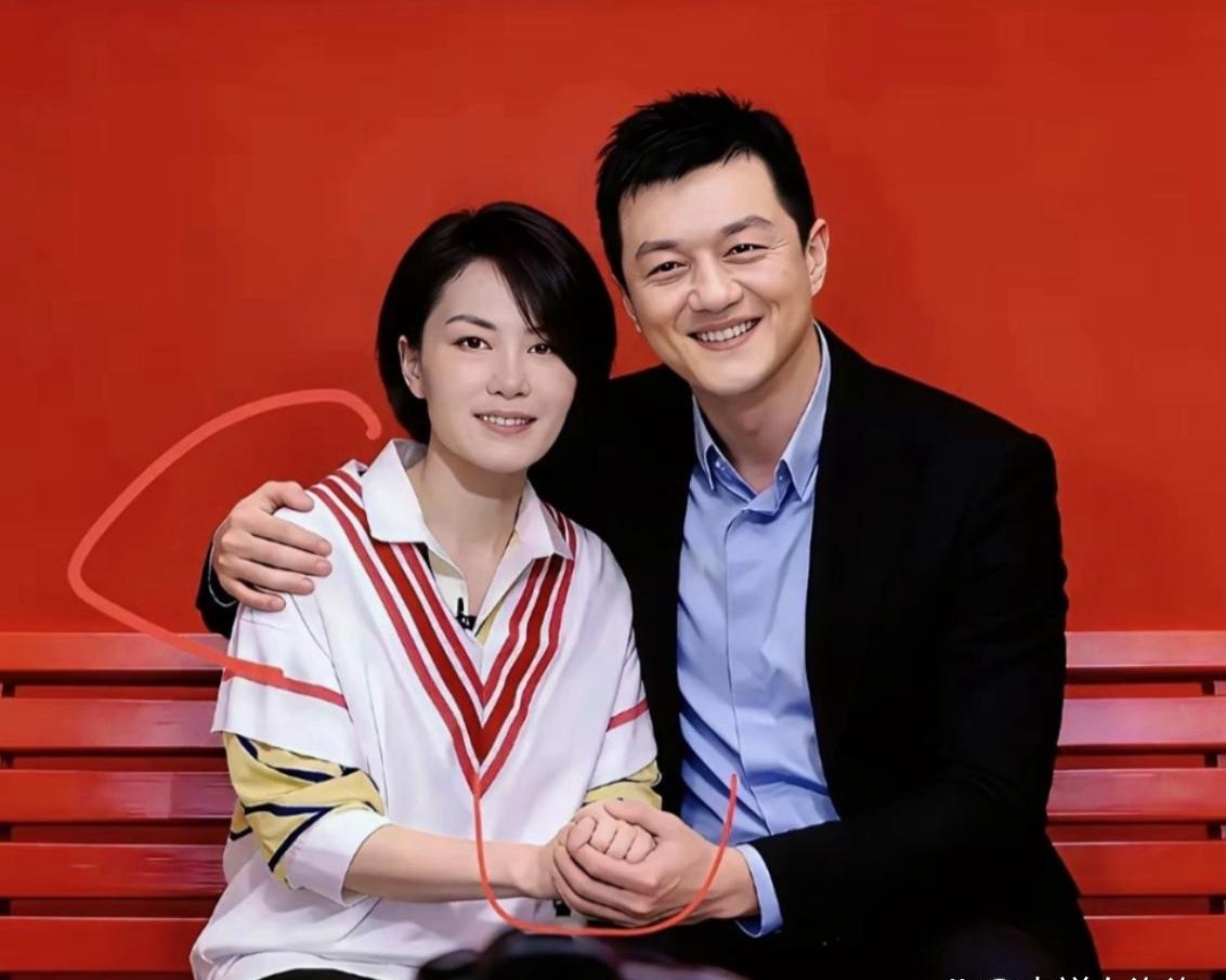 李亚鹏直播一句话，瞬间破防。他说妈妈和王菲相处了26年，同住13年，离婚后又13