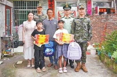火到人民日报了！6月28日，江西，2名小学生跑到武警中队求救，哨兵起初以为他们遇