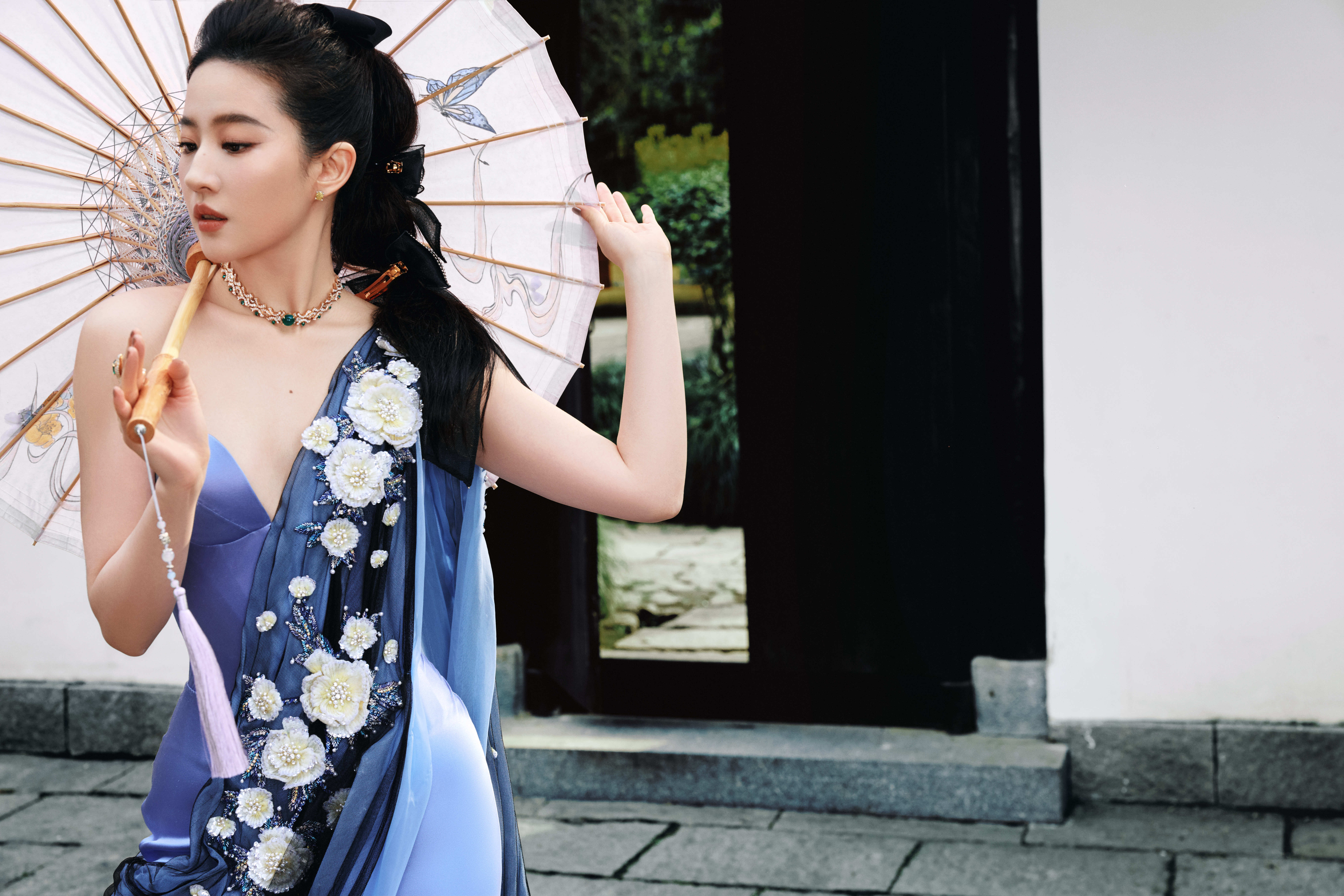 #刘亦菲小红书春天开幕式##小红书redgala#📆2025-3-31【原图】​