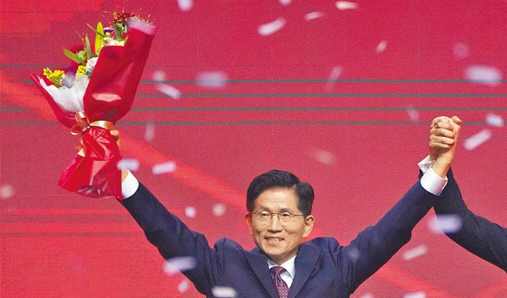 韩国在野党要换头头啦韩国政坛要变天？前总统候选人金文洙突