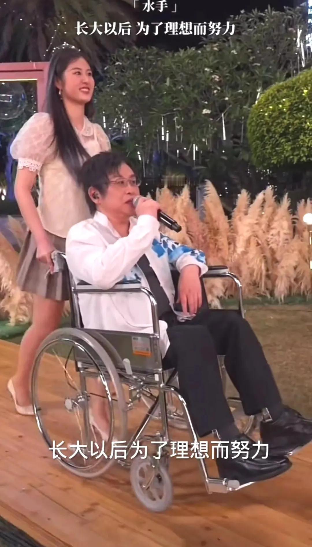 郑智化生了一个漂亮的女儿，很有气质。郑智化对于七八十年代的老歌迷来说不陌生，