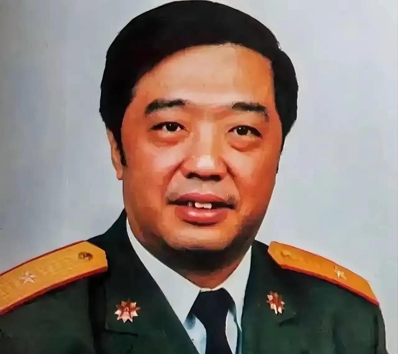 1963年贺龙独子没考上清华，找到父亲帮忙，谁知道贺龙居然大摇大摆开进了学校，而