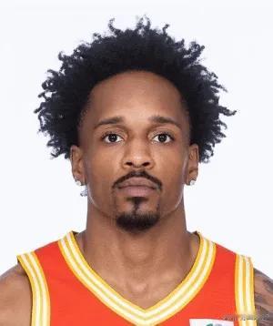 广厦的老板楼明说，今年广厦要不惜一切卫冕，但是看广厦最近的状态，别说卫冕，就是进