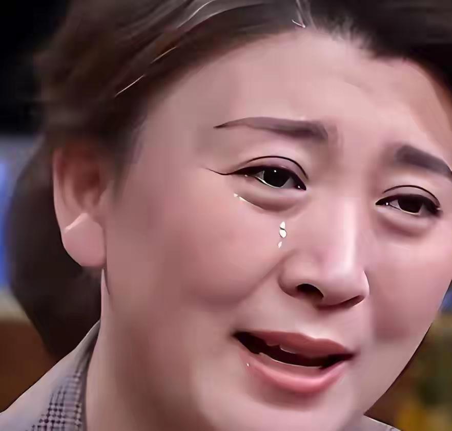 两位中戏表演系主任前后脚投案自首。昨天，2月12日，前任主任陈刚投案。今天，