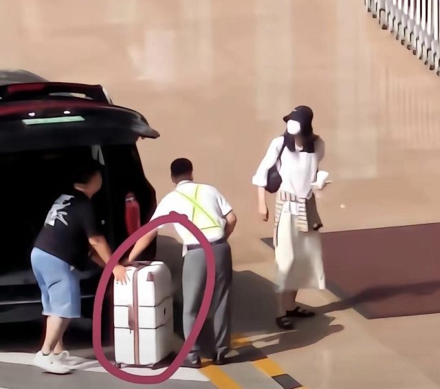 网友的眼睛真毒啊。​​​