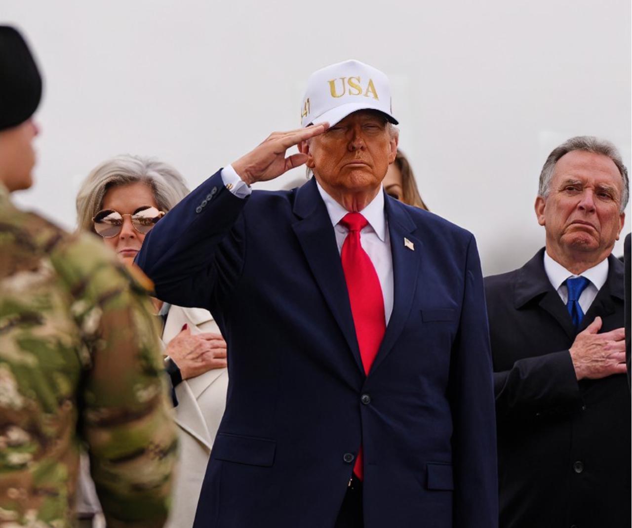 美国正在积极寻求停火，伊朗讽刺般开出了停火的基本条件！最近一段时间，美国在中