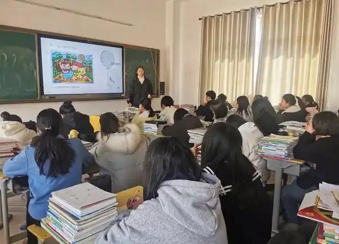 小升初抓好这四件事，孩子到初中轻松变学霸，一点不夸张！1、小四门提前启蒙，