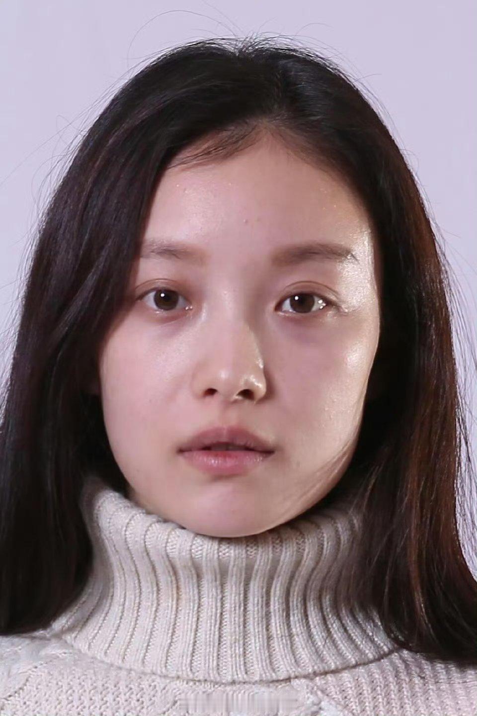 倪妮素颜眼圈好黑啊​​​
