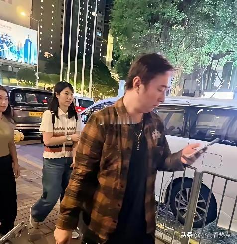 孙宇晨喊话王思聪我比你爸有钱地产旧财富的时代特权碎了？​我刷到孙宇晨放话的新闻