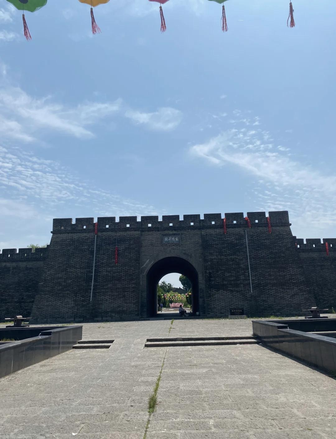 马超镇守的阳平关，原来不是现在的宁强阳平关。三国里那个"西蜀门户、汉中屏障"