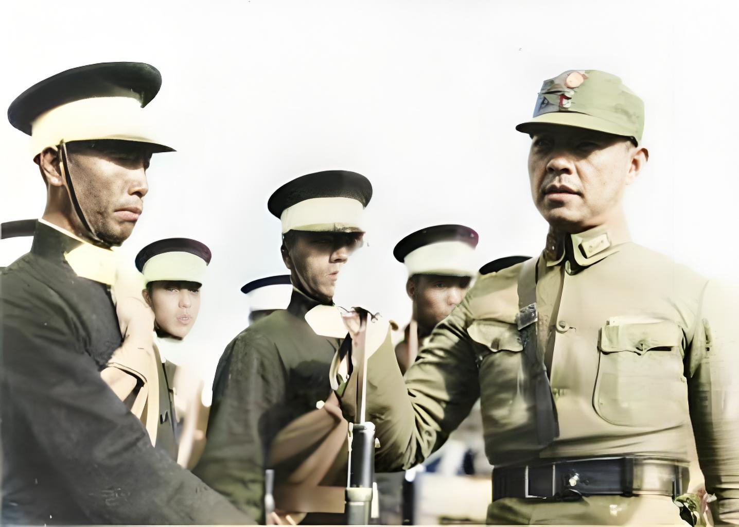 1936年11月14日，张自忠在天津检阅保安队