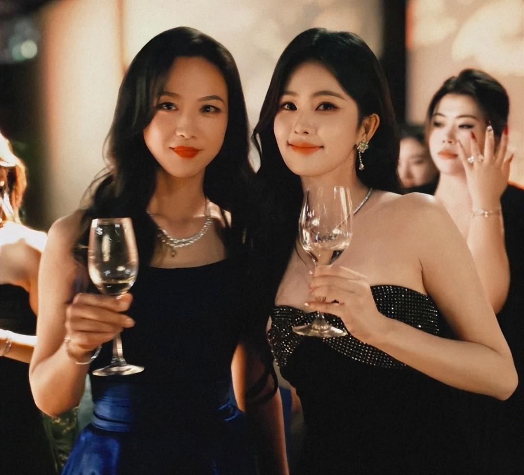 汤唯46岁，没动一刀，活成了很多女人想成为的样子。白鹿31岁，青春正盛，可谁也