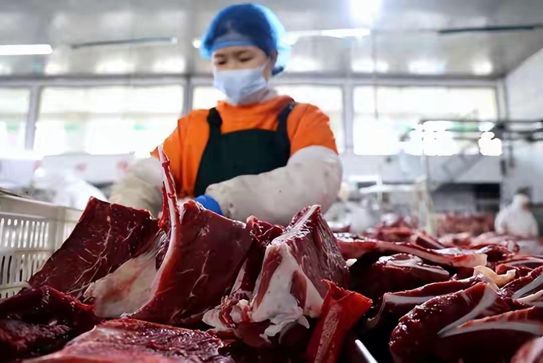 为什么中国的牛肉这么贵？首先，明确一个事实，中国的牛肉就是贵。美国，阿根廷，