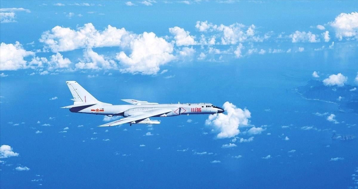 动手了！抗议一万遍，不如出动轰炸机飞一飞！我们的轰炸机出动了！1月31日，根据国