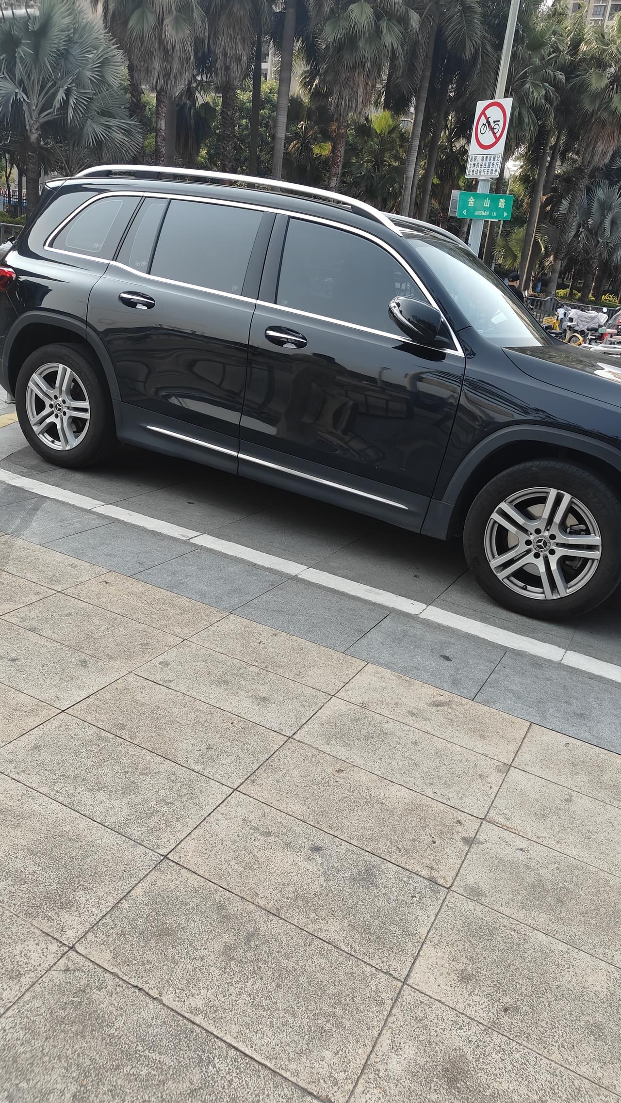 这款车落地要不要十个W