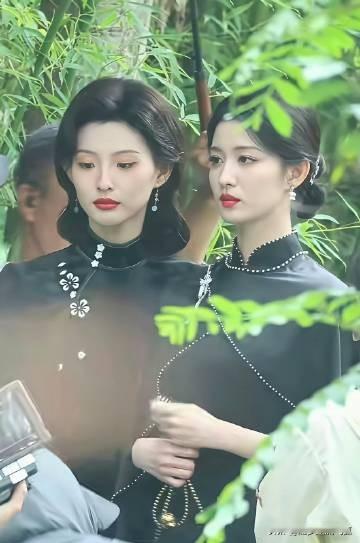 王楚然比女二漂亮多了，脸小就是能镇住人。