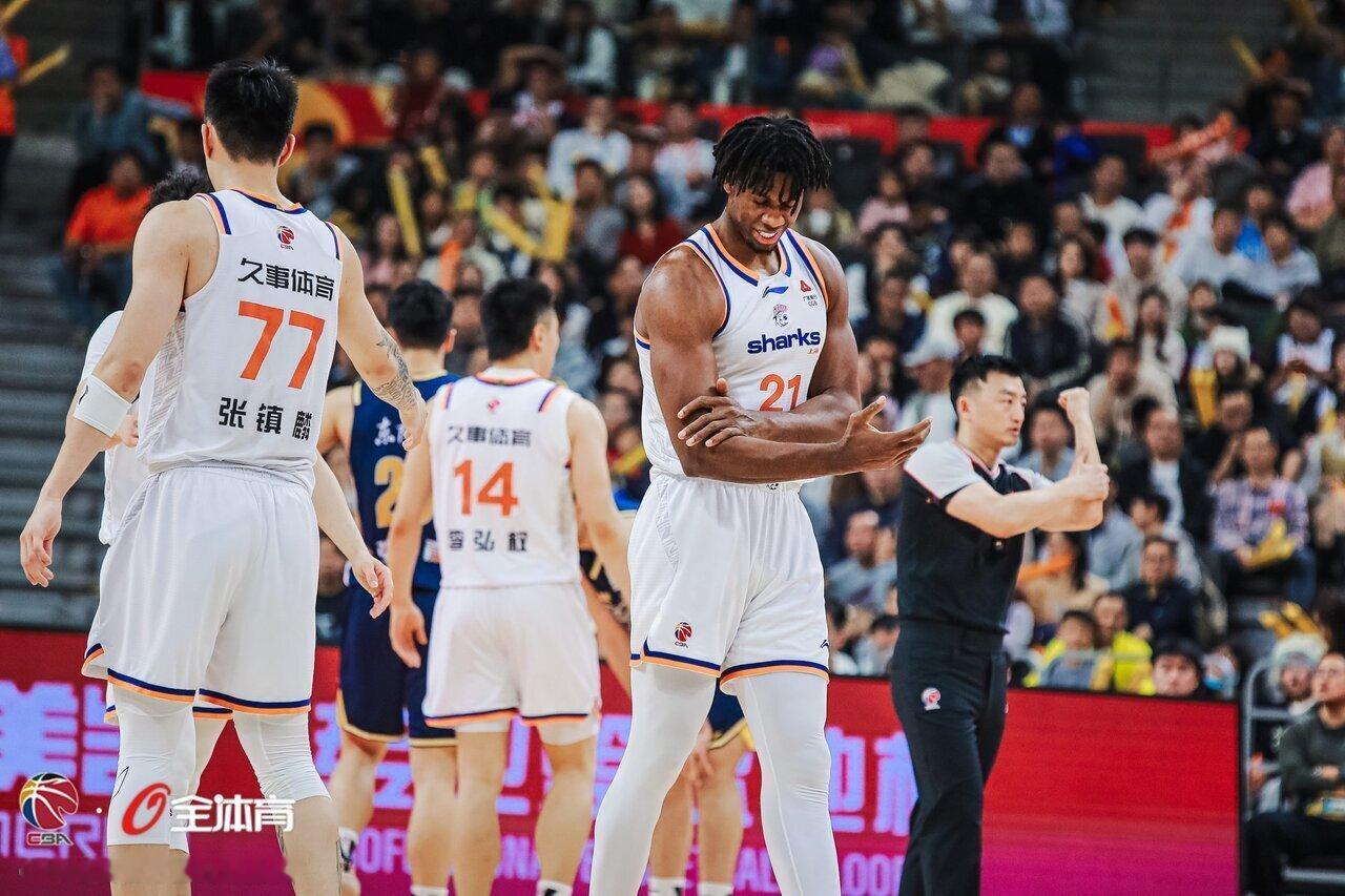 被低估的一笔引援（包括我在内）上海久事大鲨鱼