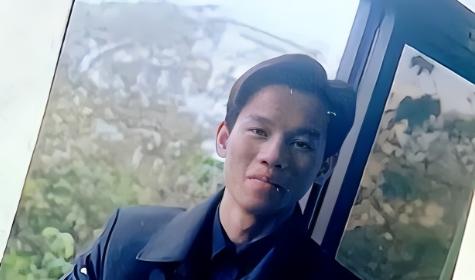 2005年，一名叫做韦兆安的男子从医院顶楼上一跃而下，结束了他25岁的生命。随着