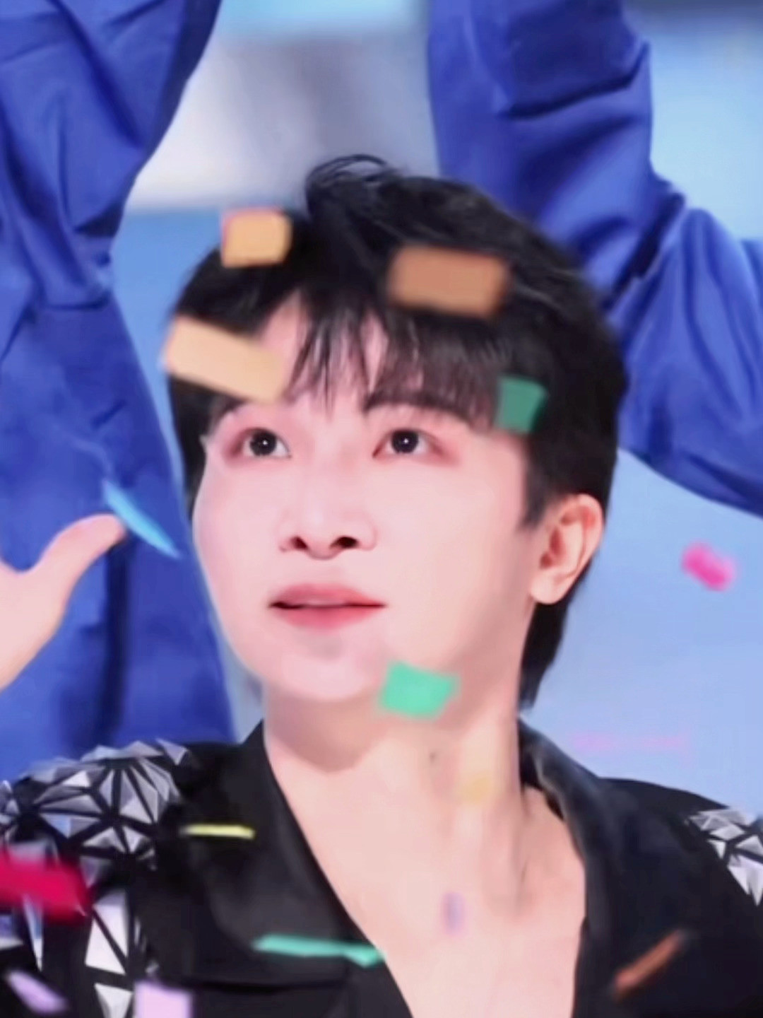 周深你咋这么可爱捏小宝宝🤏​​​