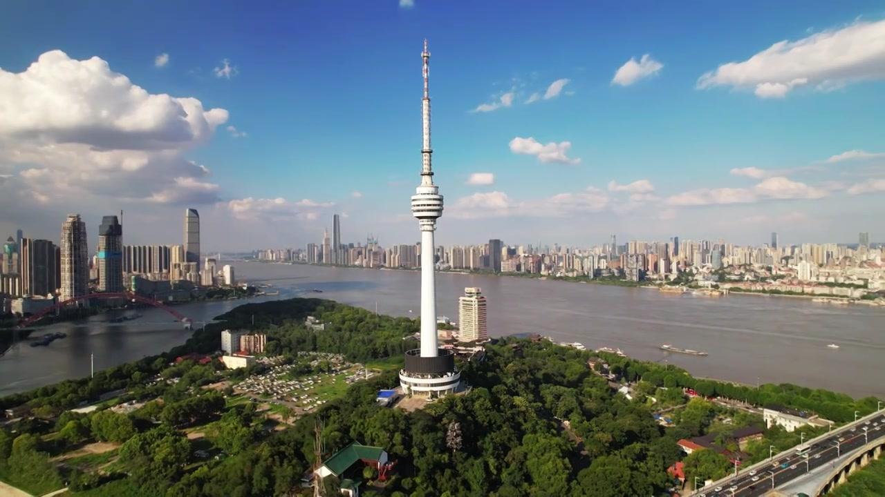 武汉2月财政收入增长平稳！武汉2026年1-2月财政收入为371.73亿，增