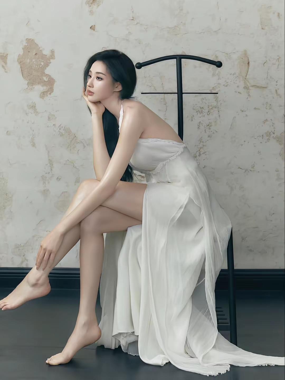 真正的贵人，不是有钱人，不是有权人，不是遇事能帮你平事的人，而是在你没有方向的时