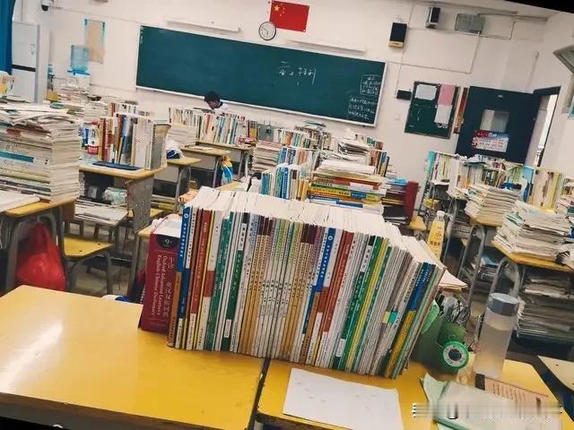 对比重点高中和普通高中，你会发现：1、重点高中的孩子，大多数高考成绩会比平时高