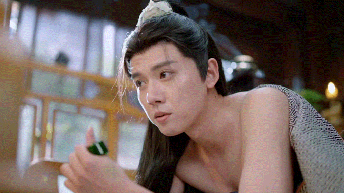 追《凤凰台上》真是停不下来！王爷和凌苍苍本是仇人，后来竟变成了叔嫂关系，剧中的情