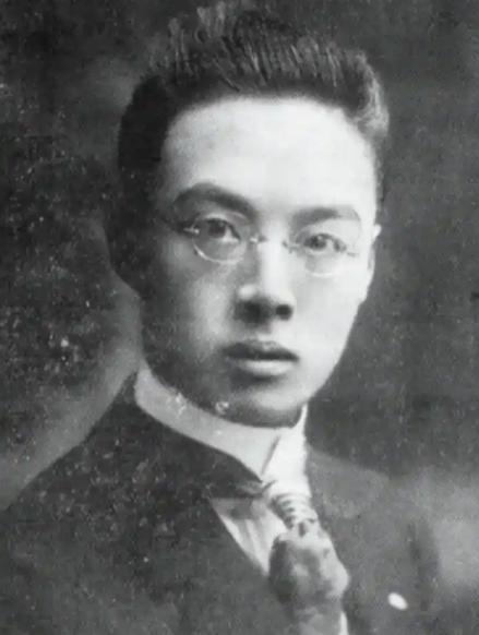 1935年，状元张謇唯一的儿子在上海家中被老仆枪杀，老仆随即自尽，妻子只说了一句