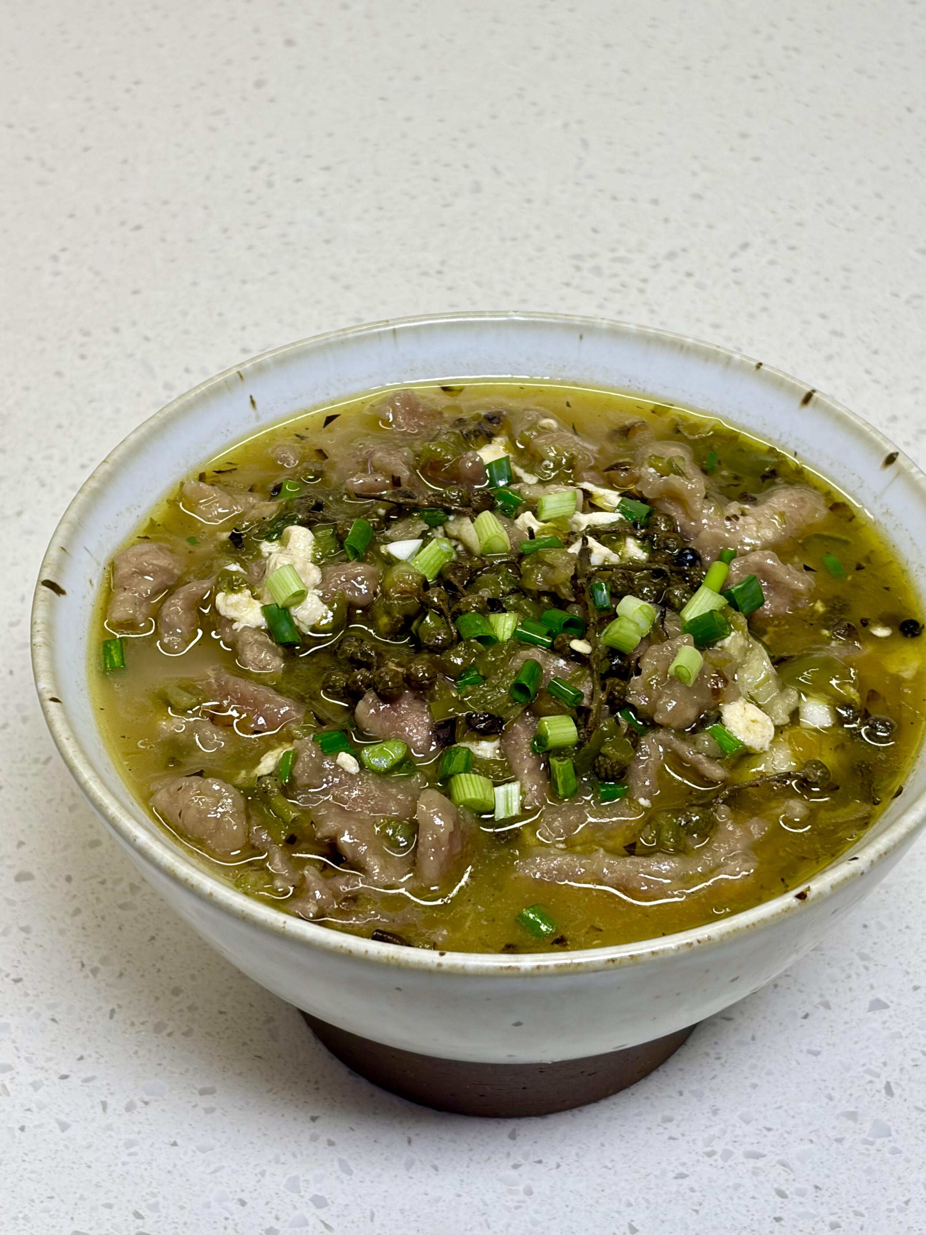 椒麻烧椒豆花牛肉，嫩到滑进嘴里！家人们谁懂啊😭挖到一款下饭王炸菜，烧椒豆花